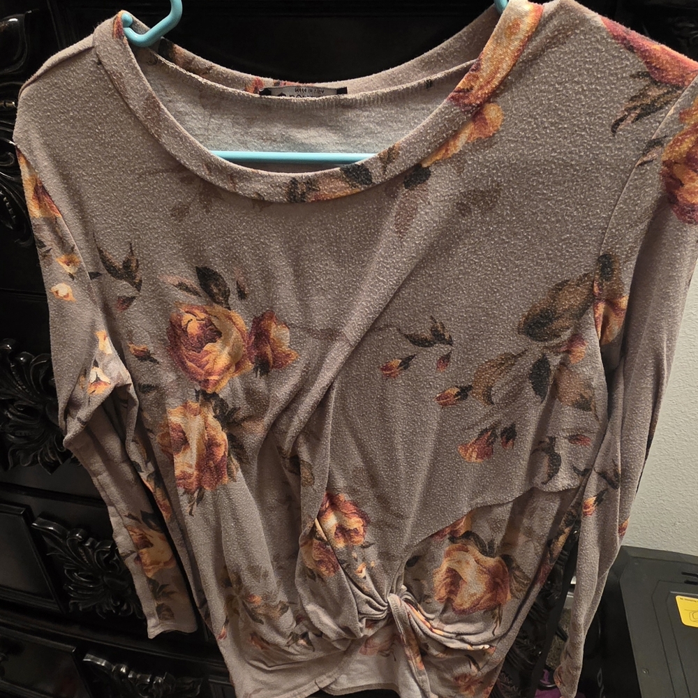 Elegant Floral Long Sleeve Top in Gray and Orange